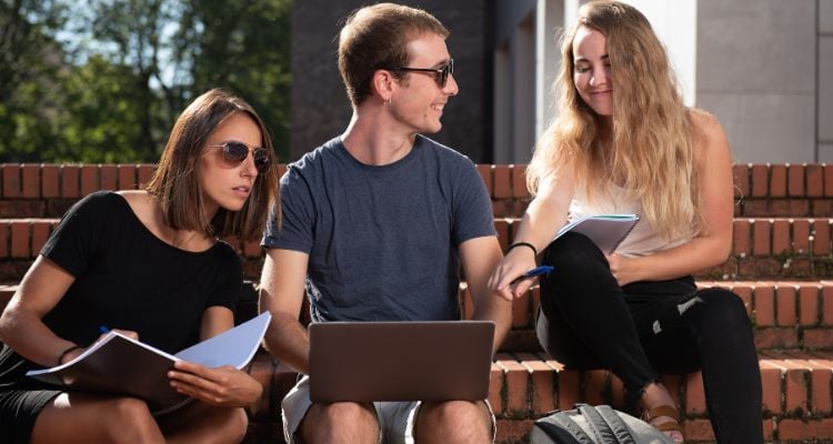 Derecho mejores universidades