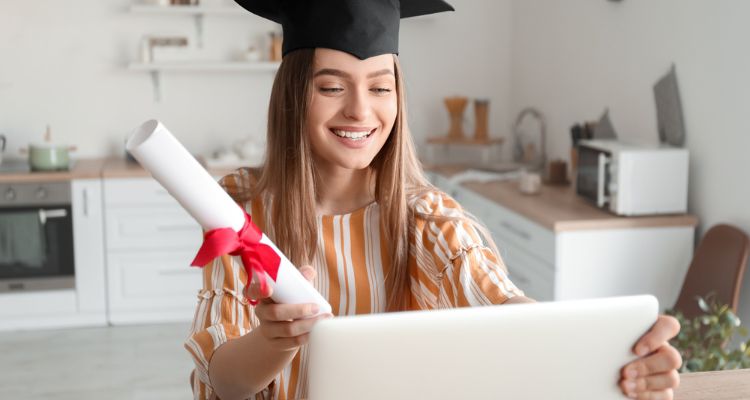Avanza en tu Carrera de Psicología desde Cualquier Lugar